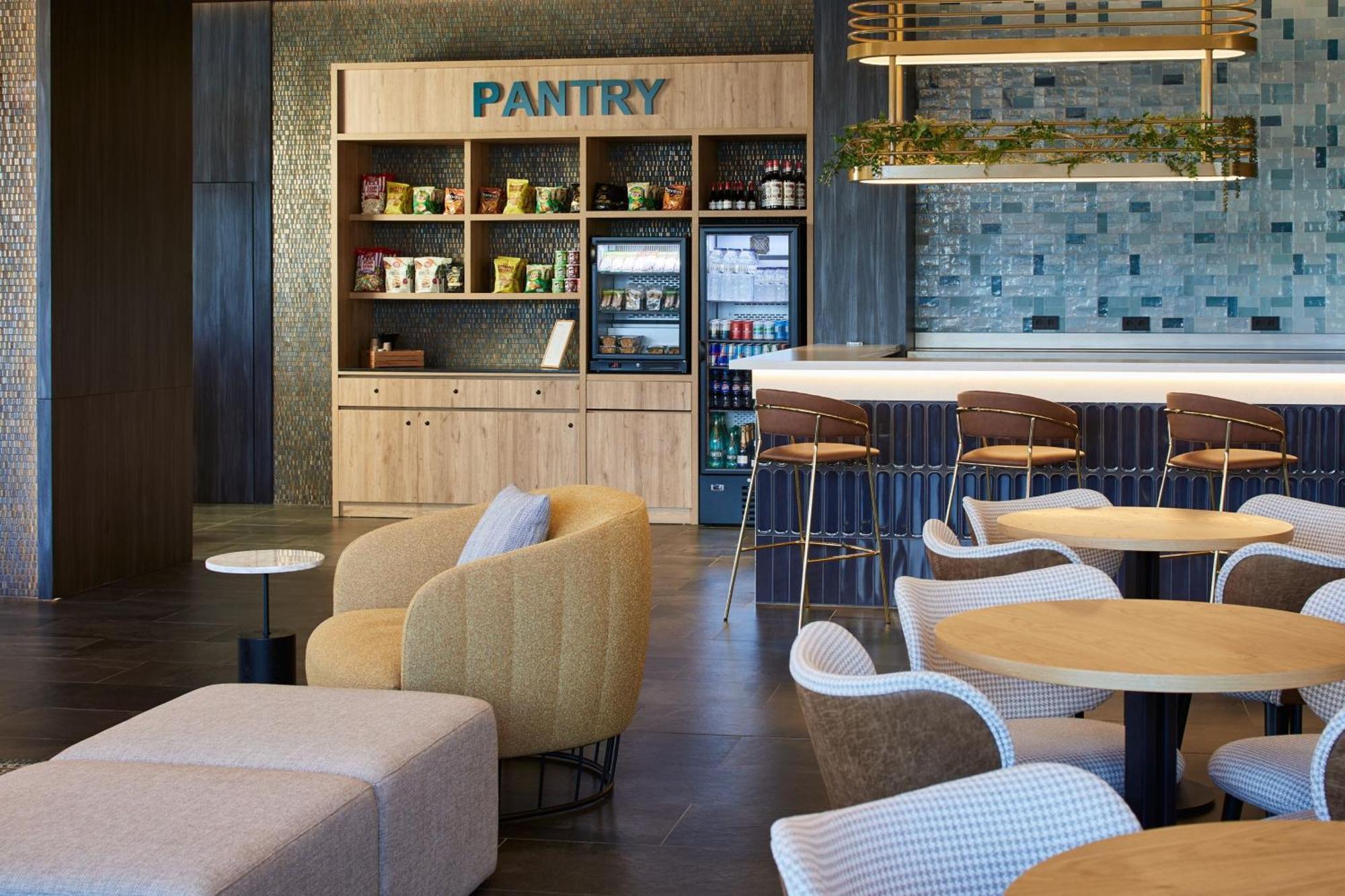 Hotel Four Points By Sheraton Barcelona Airport
