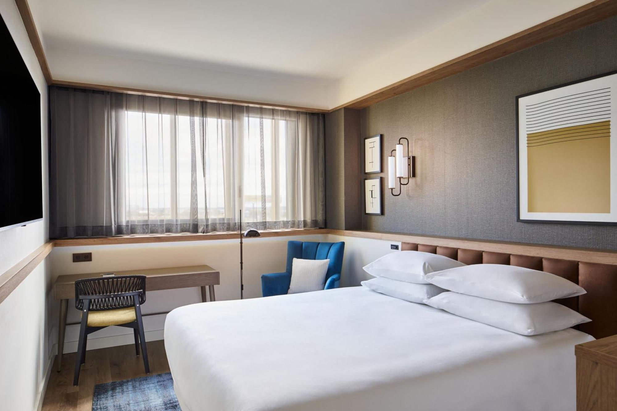 Hotel Four Points By Sheraton Barcelona Airport *
